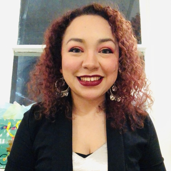 Meet your Posher, Abril ♐️🧿🪬🔮 - Picture 1 of 6